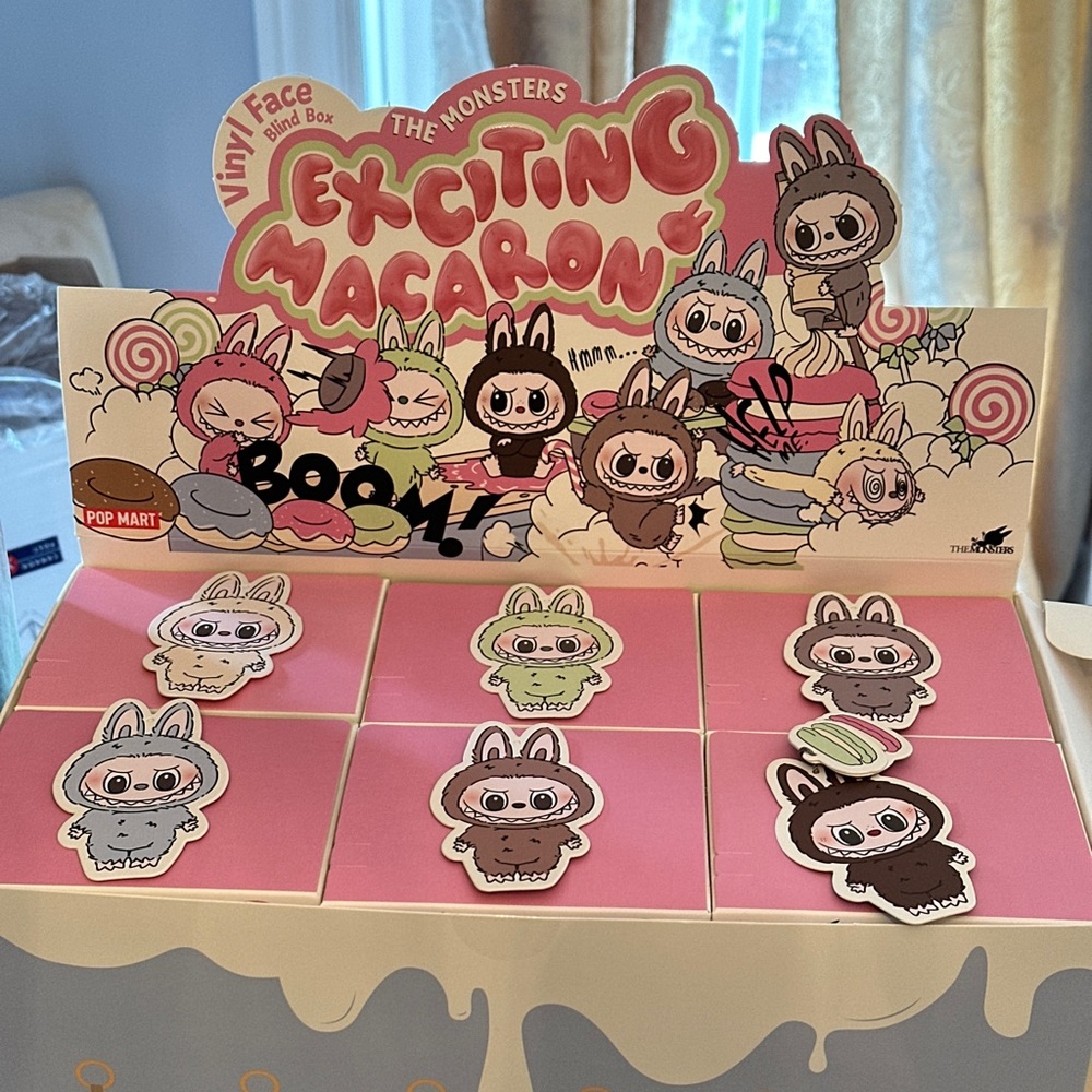 Labubu - Exciting Macaron - Sesame - Picture 6 of 6